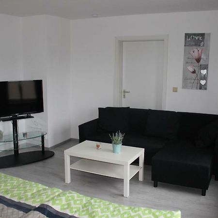 Gut Gelegenes Appartment Mit Wifi, Parkplatz, Wama, Trockner Usw. كايزرسلاوترن المظهر الخارجي الصورة