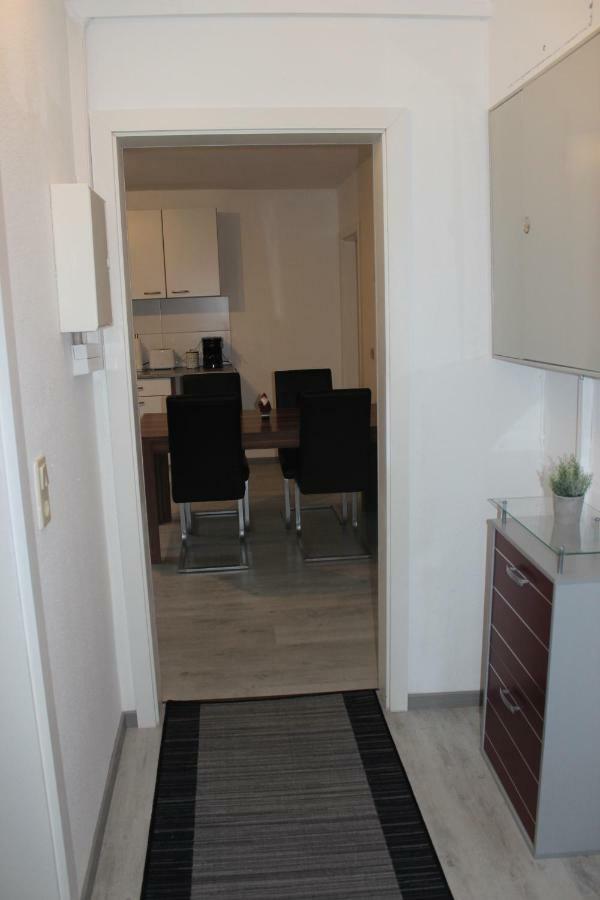 Gut Gelegenes Appartment Mit Wifi, Parkplatz, Wama, Trockner Usw. كايزرسلاوترن المظهر الخارجي الصورة