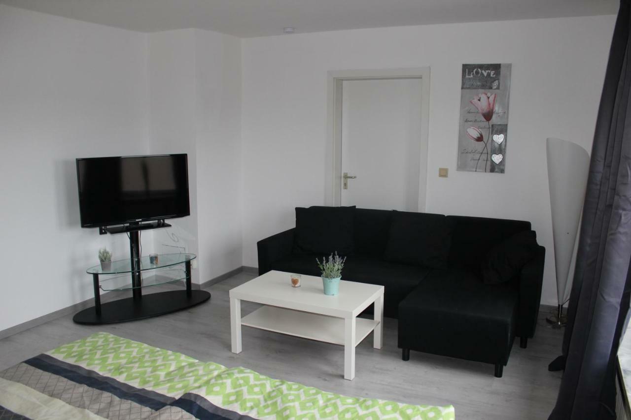 Gut Gelegenes Appartment Mit Wifi, Parkplatz, Wama, Trockner Usw. كايزرسلاوترن المظهر الخارجي الصورة